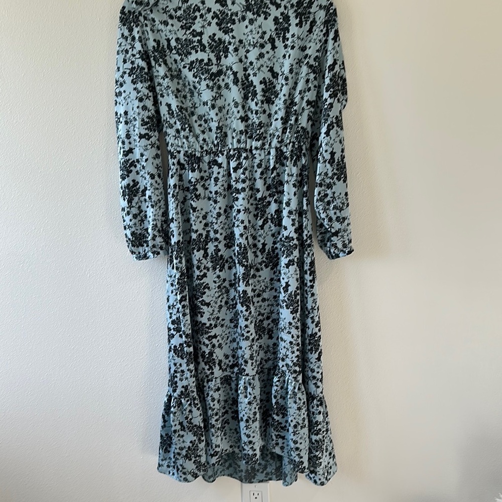 Zara‎ Floral Blue and Black midi dress size m long sleeve v-neck ruffled - Picture 8 of 14